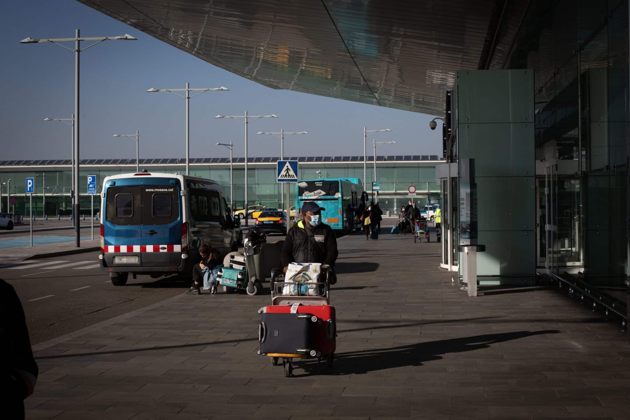 El Gobierno prorroga la cuarentena a viajeros procedentes de países africanos  hasta el 26 de diciembre