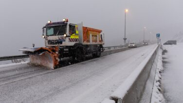 La intensificación de las nevadas complican los desplazamientos en la zona norte de la Península