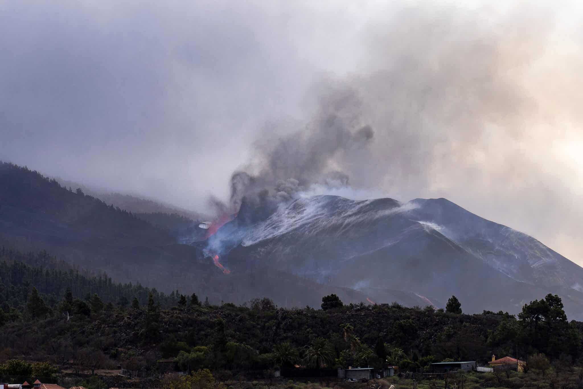 Los científicos prevén que la erupción del volcán de Cumbre Vieja puede acabar este año