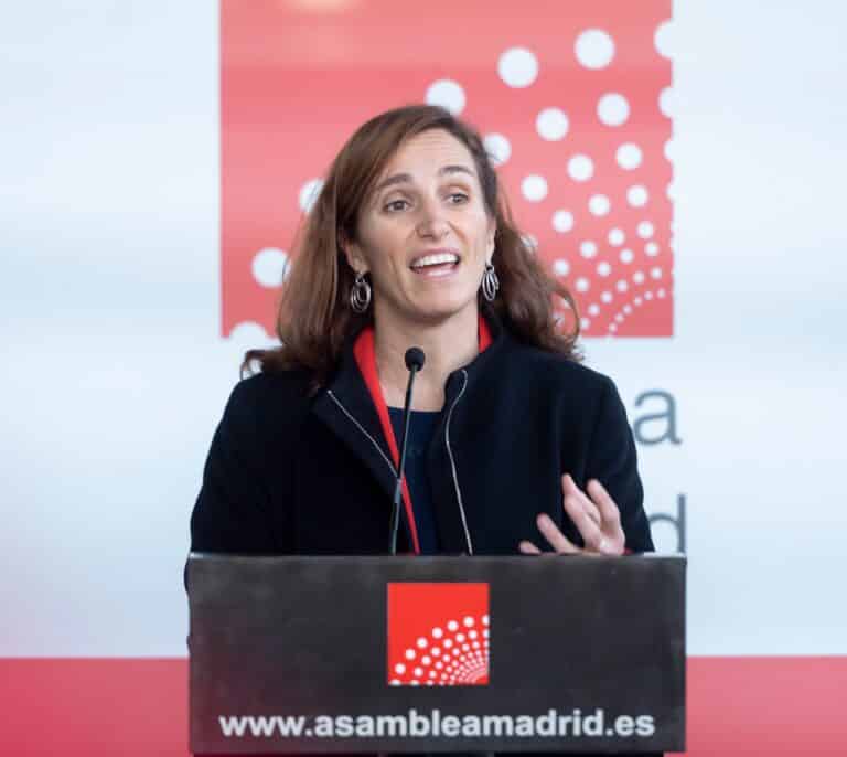 Mónica García reprocha a Ayuso que anime "a la irresponsabilidad" frente al Covid