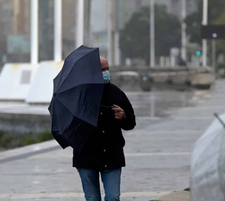 Doce comunidades mantienen la alerta por nevadas, deshielo y riesgo de aludes