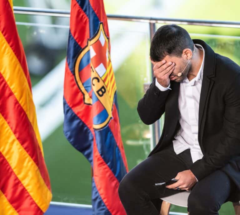 La arritmia cardíaca, el trastorno que ha acabado con la carrera del Kun Agüero
