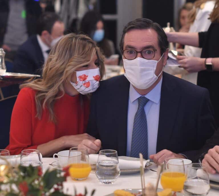 Garamendi a Yolanda Díaz: "Si no permite despedir, que monte ella una empresa y lo haga"