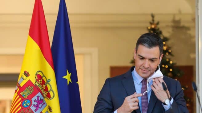 EuropaPress_4150605_presidente_gobierno_pedro_sanchez_llegada_declaracion_institucional_palacio