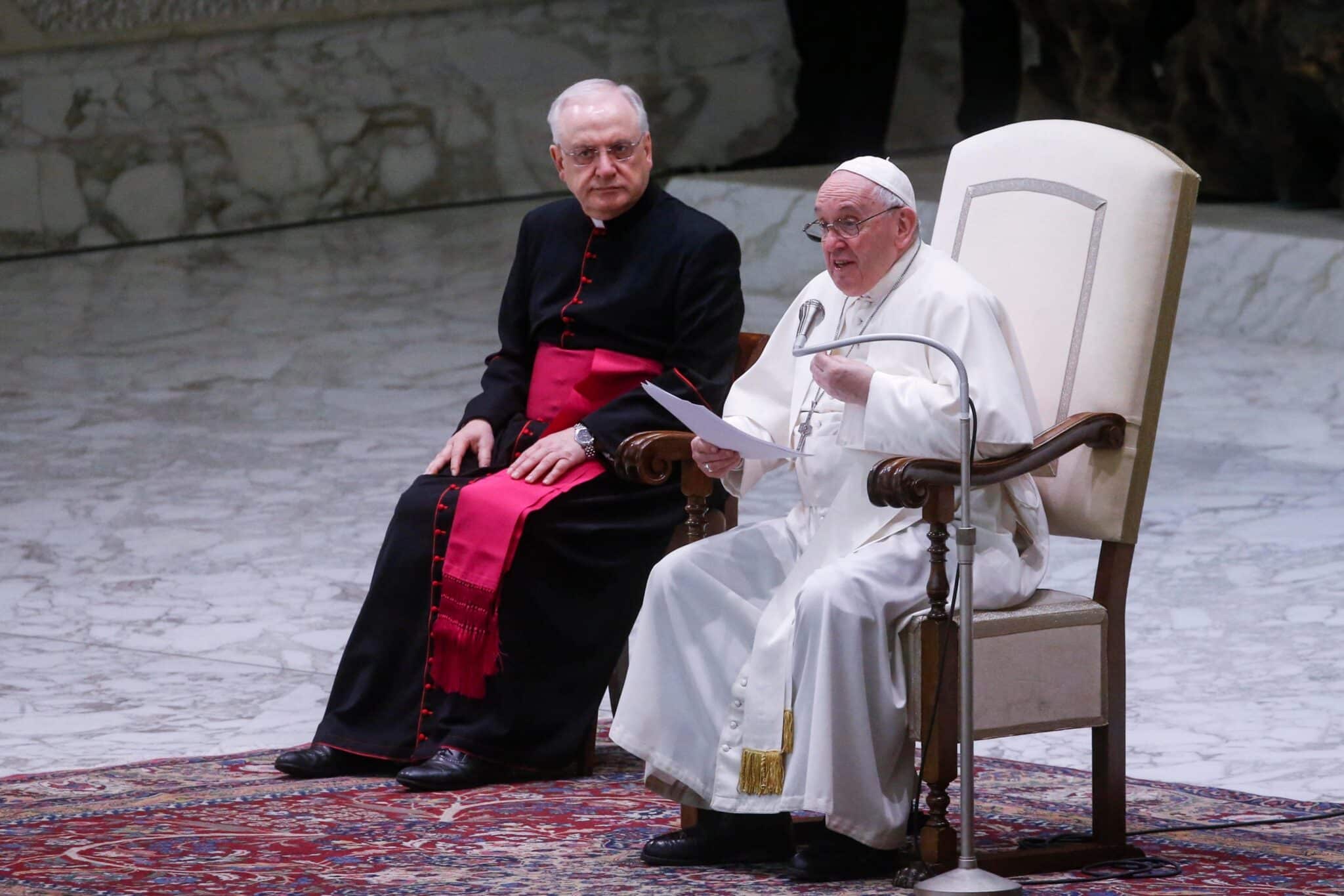 Ciudad del Vaticano: el Papa Francisco habla durante su audiencia general semanal en el interior de la Sala Pablo VI.