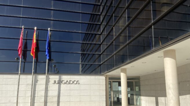 Un hombre se quema a lo bonzo frente a los juzgados de Cieza en Murcia Entrada a los Juzgados de Cieza en Murcia
