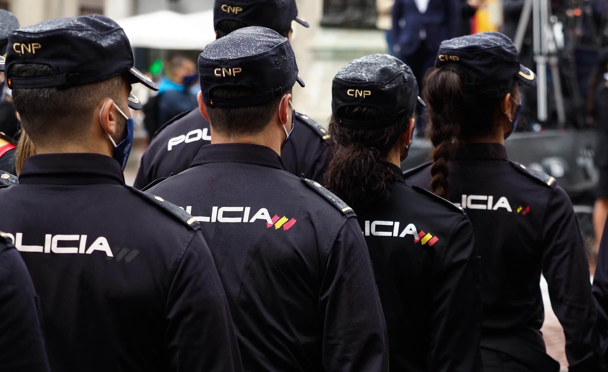 Policías nacionales, formados durante un acto oficial del Cuerpo.