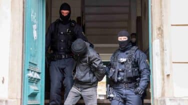 La Policía alemana impide un atentado de antivacunas contra el jefe de gobierno de Sajonia