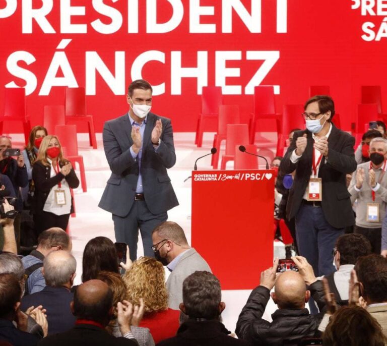 Sánchez busca la equidistancia en la polémica de la lengua denunciando "cualquier tipo de acoso"