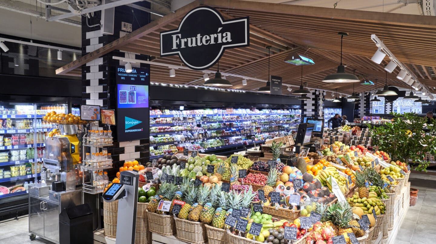 Imagen del interior de un supermercado de El Corte Inglés.