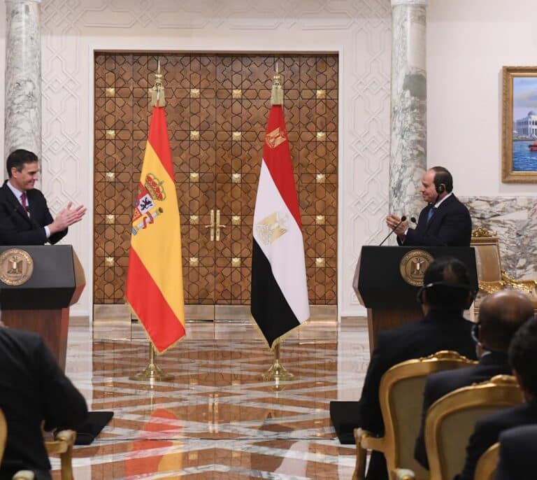 Los falsos avances en derechos humanos en Egipto que vende Moncloa tras el viaje de Sánchez