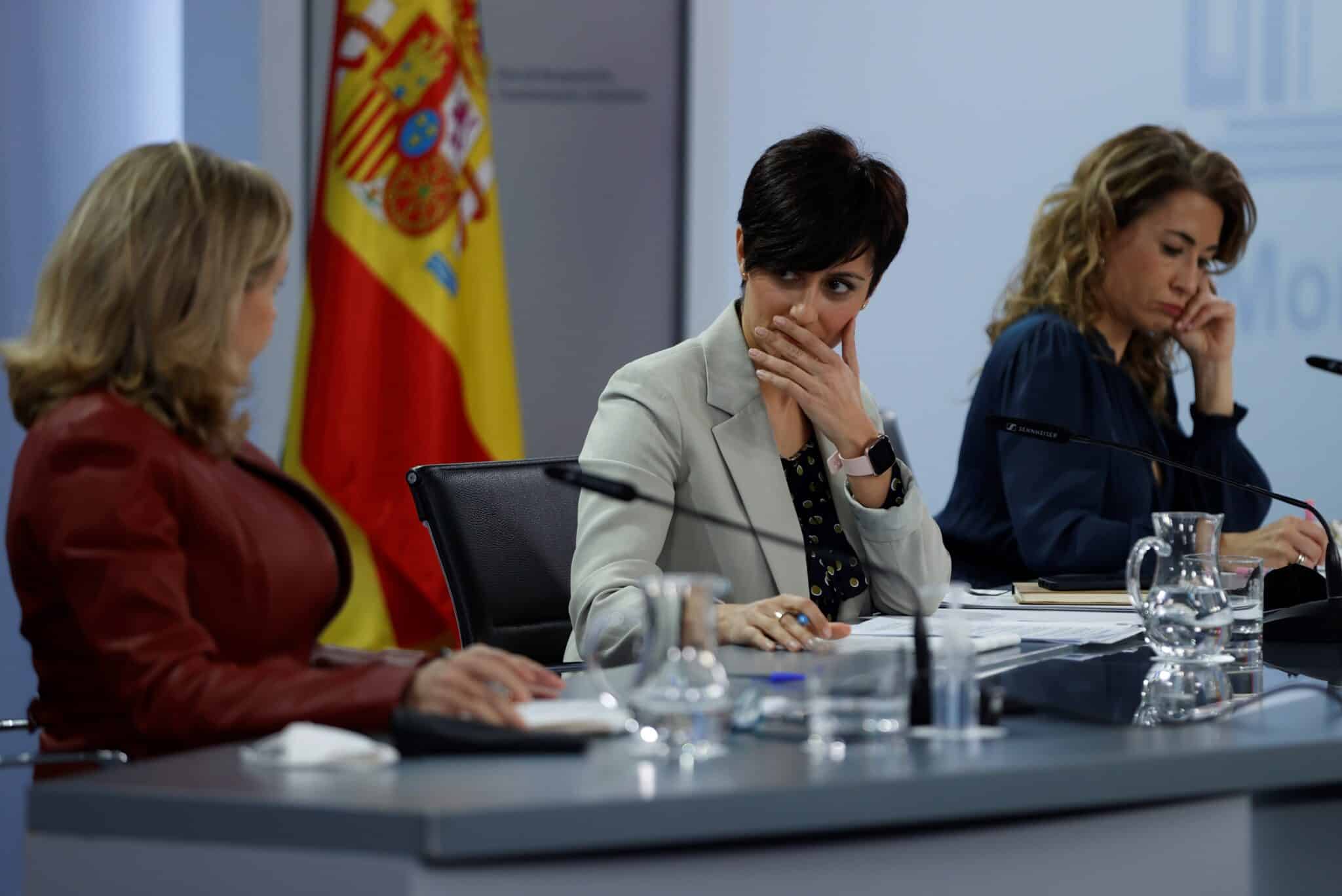 Educación ofrece su "colaboración" al consejero catalán, que no ha defendido al niño de Canet