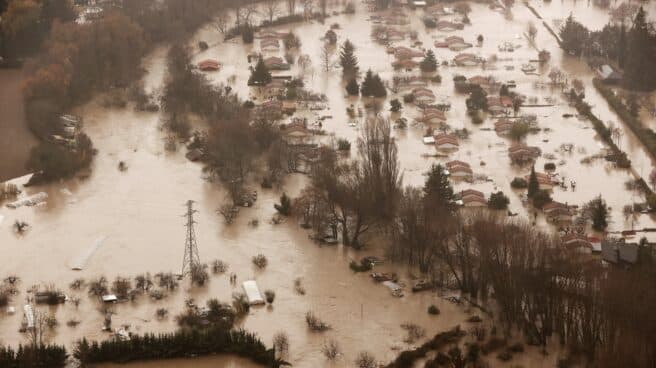 Ríos en alerta, inundaciones y afecciones al tráfico en Navarra