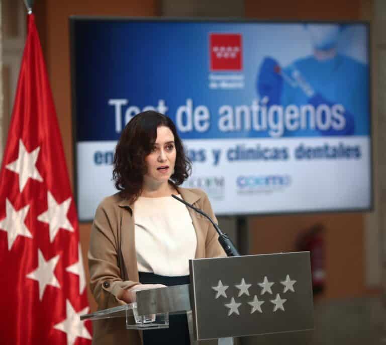 La Comunidad de Madrid dará un test a cada madrileño para las reuniones familiares de Navidad