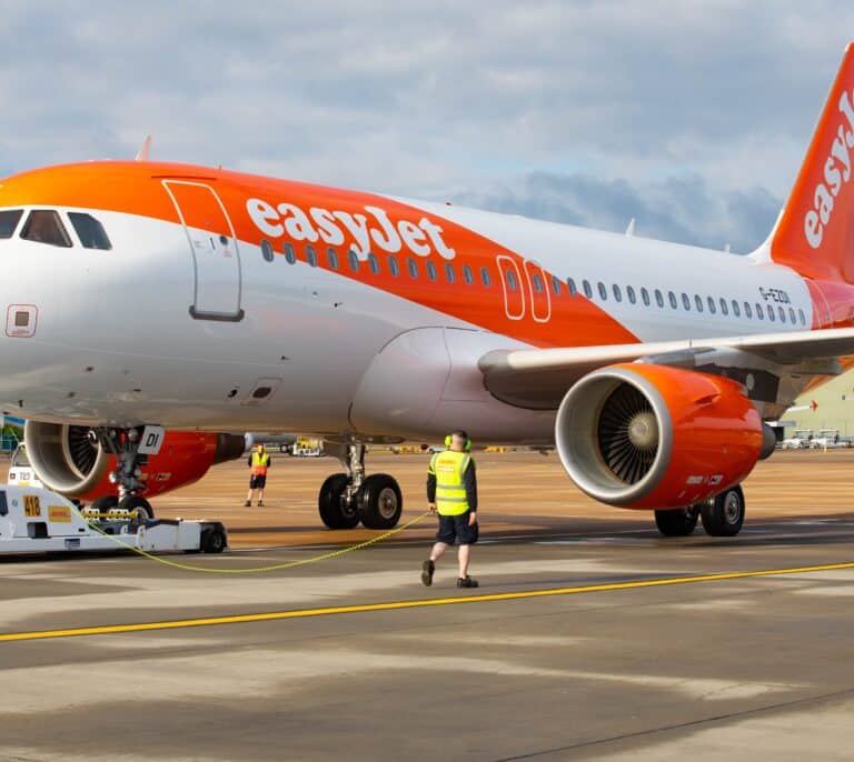 Los británicos y alemanes que llegan a los aeropuertos de Aena aún están por debajo de 2019