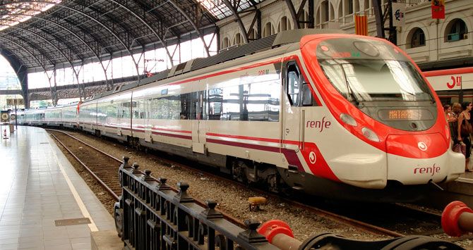 Tren de Cercanías Renfe en Barcelona