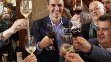 Moncloa se plantea suprimir la copa de Navidad por temor a los contagios