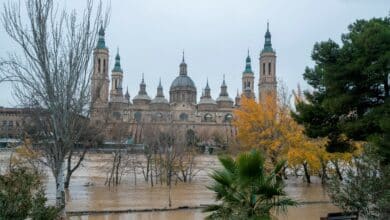 La crecida del Ebro se aproxima a Zaragoza