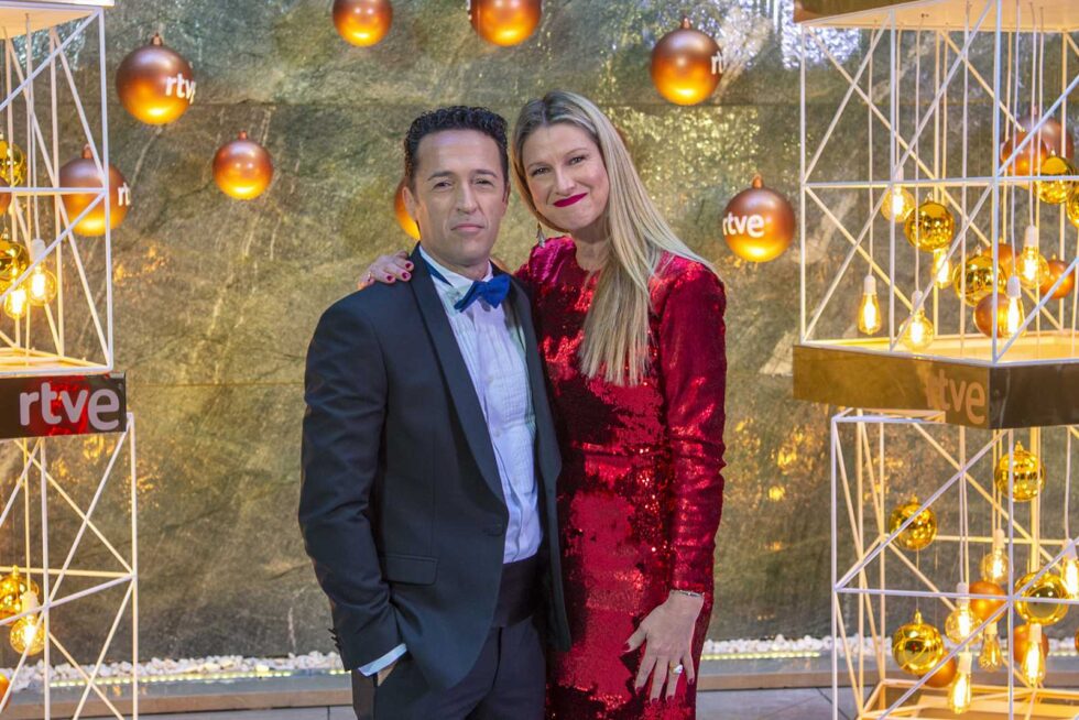 Jacob Petrus y Anne Igartiburu, nuevos presentadores de las campanadas de 2021-2022