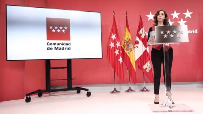La presidenta de la Comunidad de Madrid, Isabel Díaz Ayuso, en una comparecencia informativa.