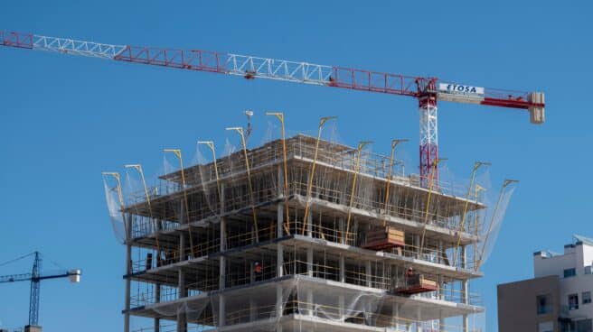 Un edificio en construcción en Madrid. Un edificio en construcción en Madrid.