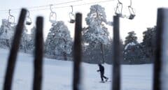 La justicia rechaza los intentos del Gobierno por cerrar ya Navacerrada y permite abrir a la estación de esquí
