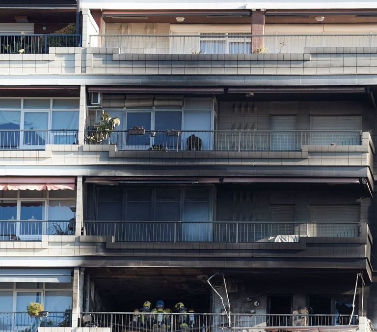 Fallece una pareja en el incendio de su piso en Vilassar de Mar