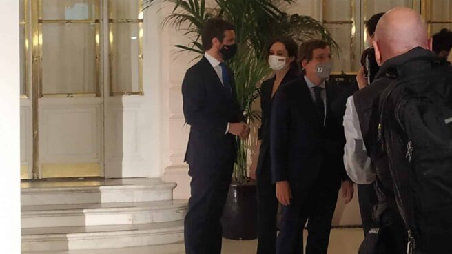 Pablo Casado e Isabel Díaz Ayuso, en la presentación del libro de Mariano Rajoy.