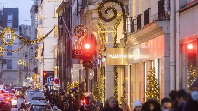 Francia detiene a dos terroristas que planeaban apuñalamientos en Navidad
