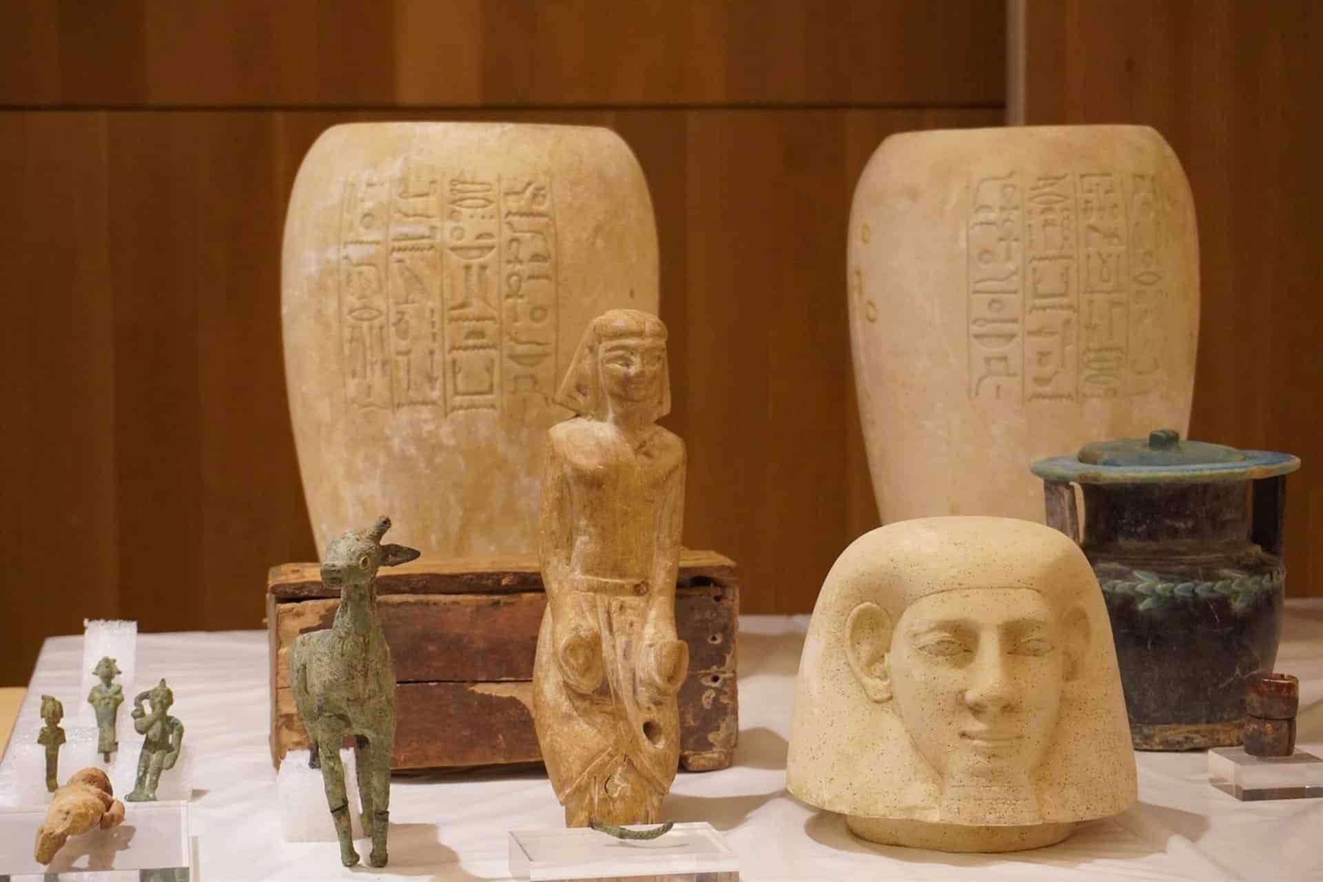 Piezas arqueológicas de Egipto recuperadas en operación policial