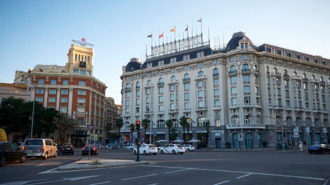 Fachada del Hotel Palace en la Plaza de Cánovas del Castillo