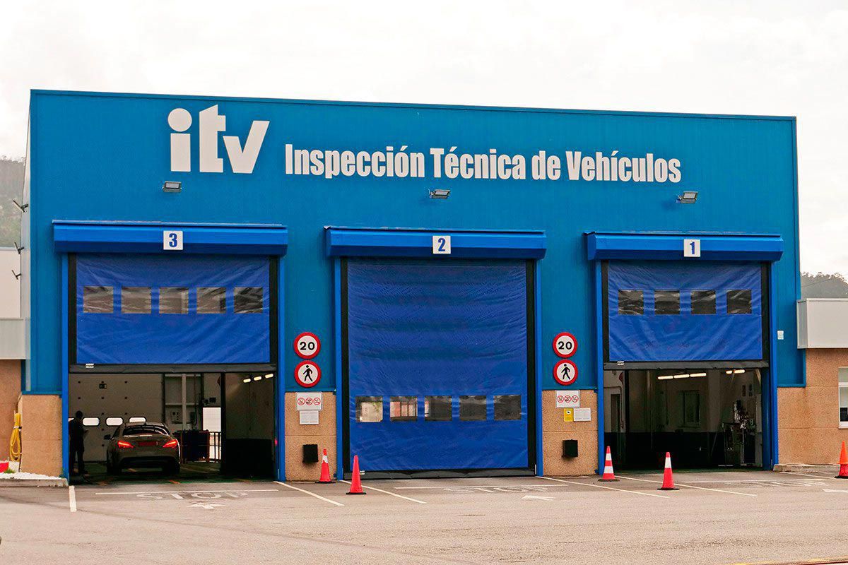 Entrada de vehículos de la ITV (Inspección Técnica de Vehículos)