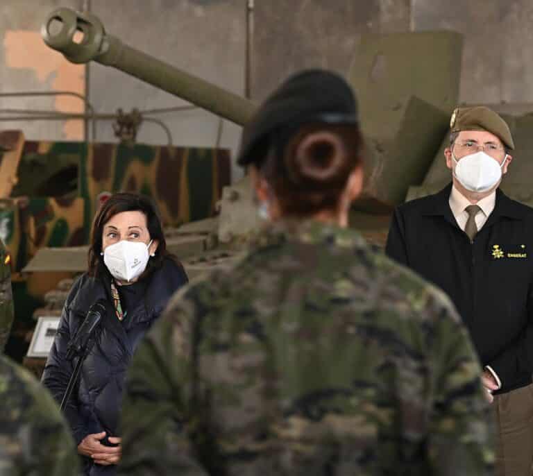 La Guadarrama XII se queda en Madrid: Robles promete a la Brigada que no la trasladará a Zamora