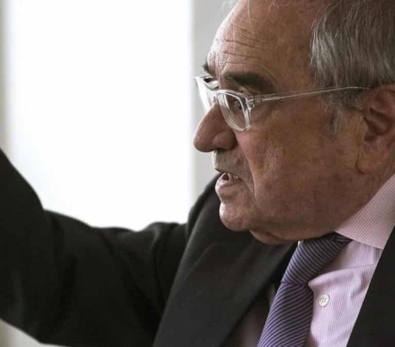 La Justicia argentina revoca el procesamiento de Martín Villa
