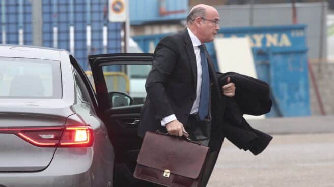 perez-cobos-recurre-veto-marlaska-ascenderlo-general El coronel de la Guardia Civil Pérez de los Cobos, llegando a la Audiencia Nacional.