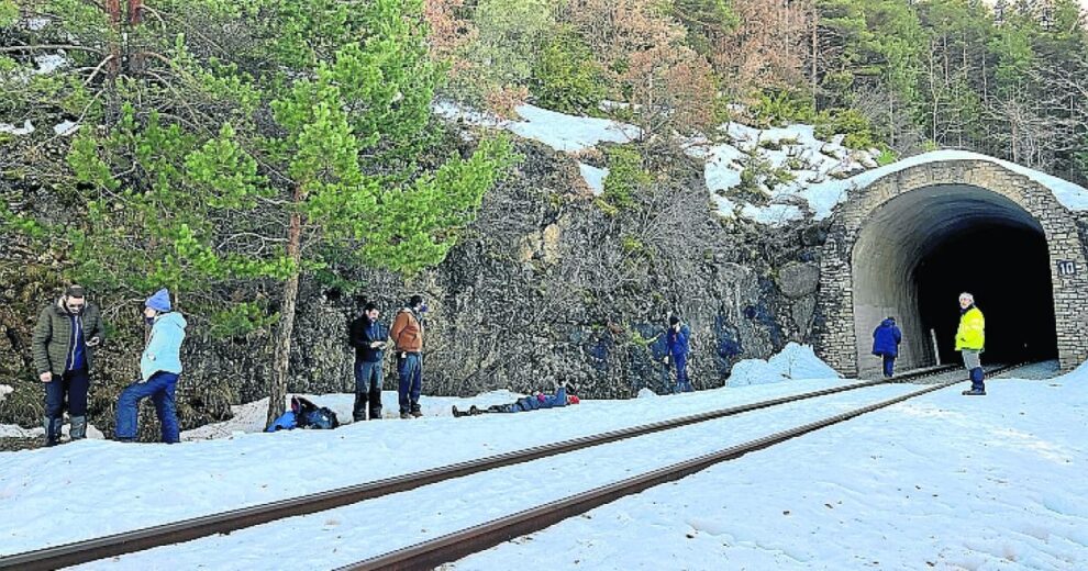 Rodaje de la nueva serie de Zeta Studios, ¡García! en la estación de Canfranc