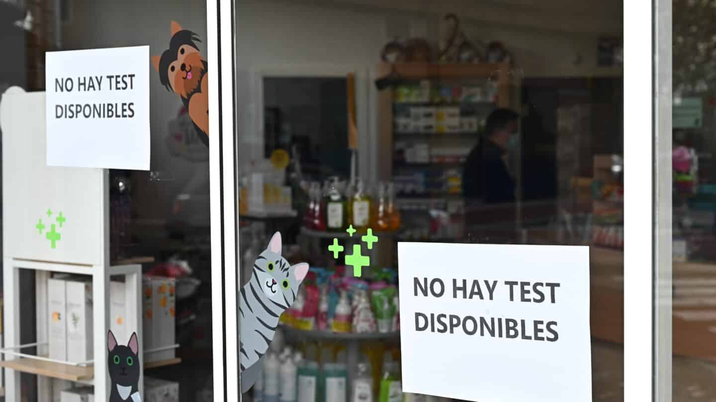 Agotados los test de antígenos en las farmacias de Madrid