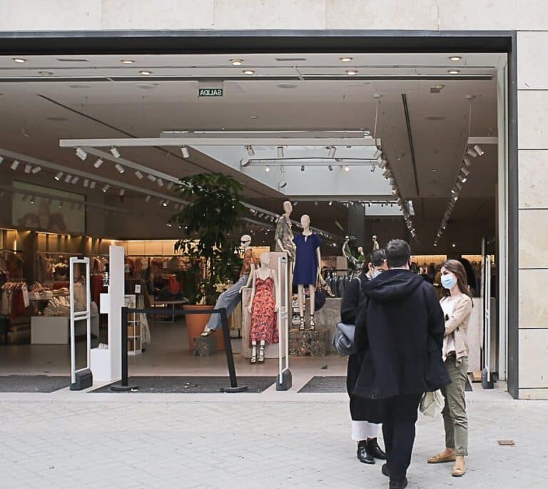 Sólo un 15% de los consumidores prevé gastar en Navidad más que antes de la pandemia