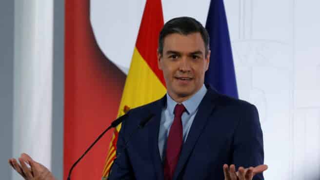 El presidente del Gobierno, Pedro Sánchez, durante la rueda de prensa de presentación del primer informe de rendición de cuentas del Ejecutivo