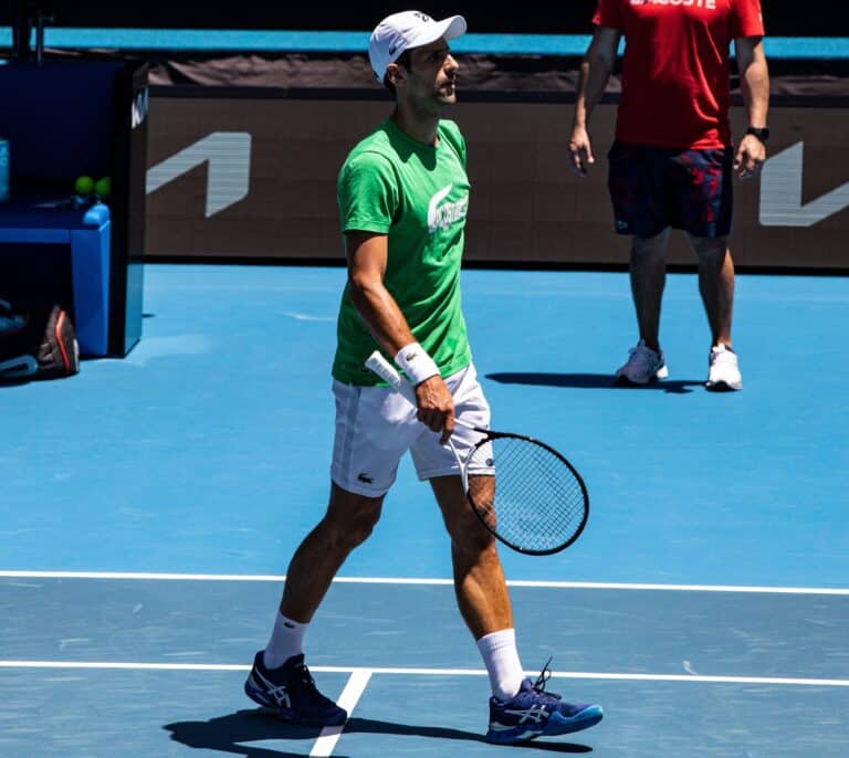 El Abierto de Australia incluye a Djokovic pese a las dudas sobre su deportación
