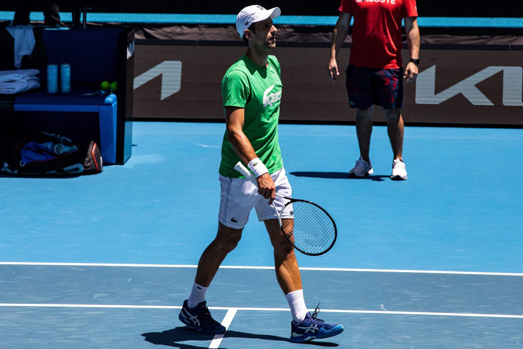 El Abierto de Australia incluye a Djokovic pese a las dudas sobre su deportación