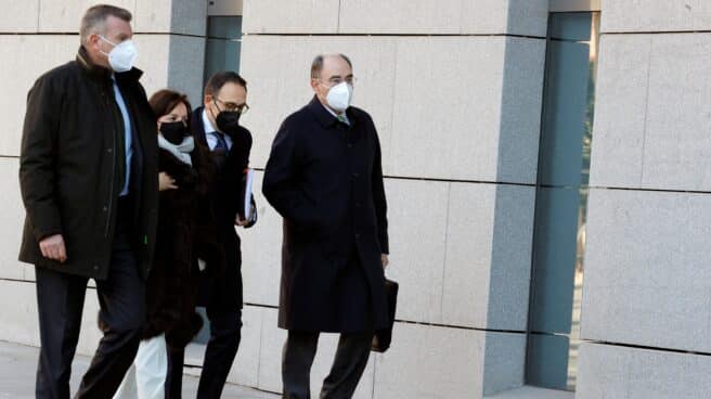 El presidente de Iberdrola, Ignacio Sánchez Galán (dcha.), llega a la Audiencia Nacional.