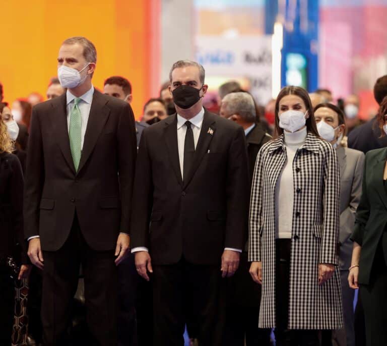 Los reyes, de 'turismo' por Marruecos, Portugal y República Dominicana en Fitur