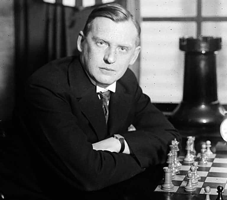 Admiración y odio por Alexander Alekhine, el genio del ajedrez que movió pieza por el nazismo