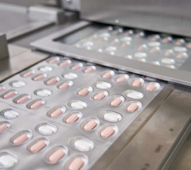 Llegan a España las pastillas antivirales: a quién beneficiará Paxlovid y cómo puede ayudar a la lucha contra el Covid