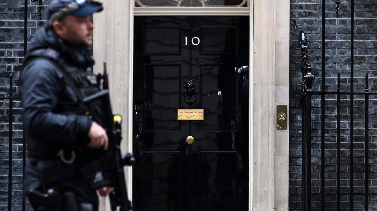 El 10 de Downing Street, bajo vigilancia