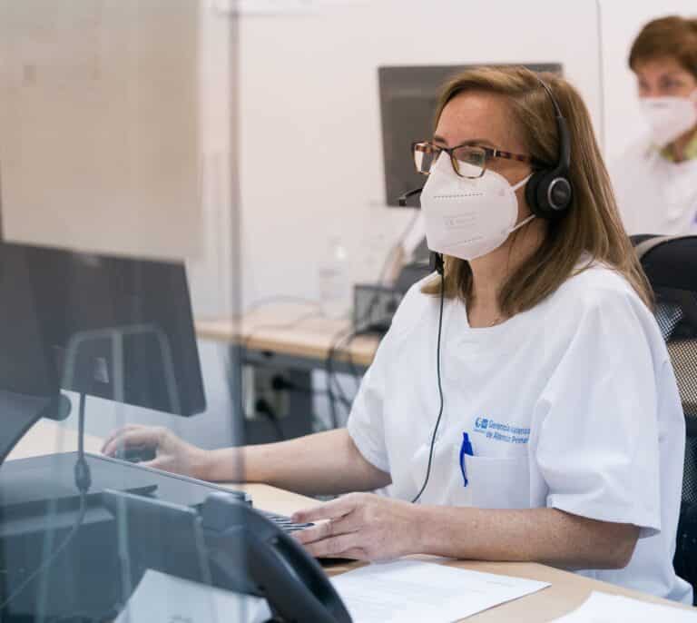 Médicos de Familia apuestan por abandonar las mascarillas, los rastreos y las cuarentenas