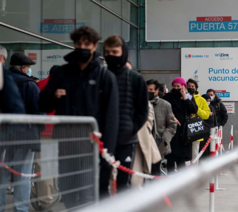 Sanidad notifica 159.161 contagios, 241 hospitalizados y 112 fallecidos