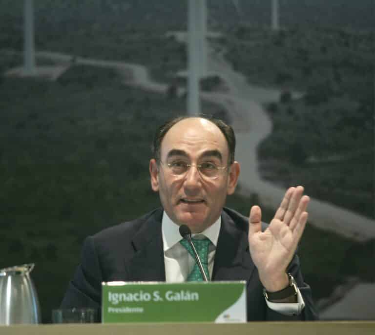 Iberdrola eleva sus beneficios un 29% y reitera su mala situación en España por "efectos adversos"