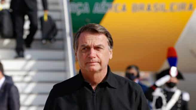 El presidente brasileño Jair Bolsonaro llega al aeropuerto Ciampino Giovan Battista Pastine de Roma